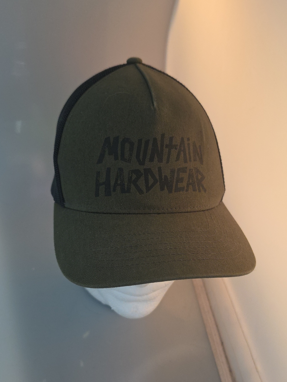 Mountain Hardwear Olive Green and Black Mesh Cap